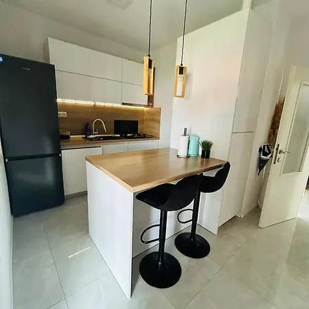 Apex Luxury Apartamento